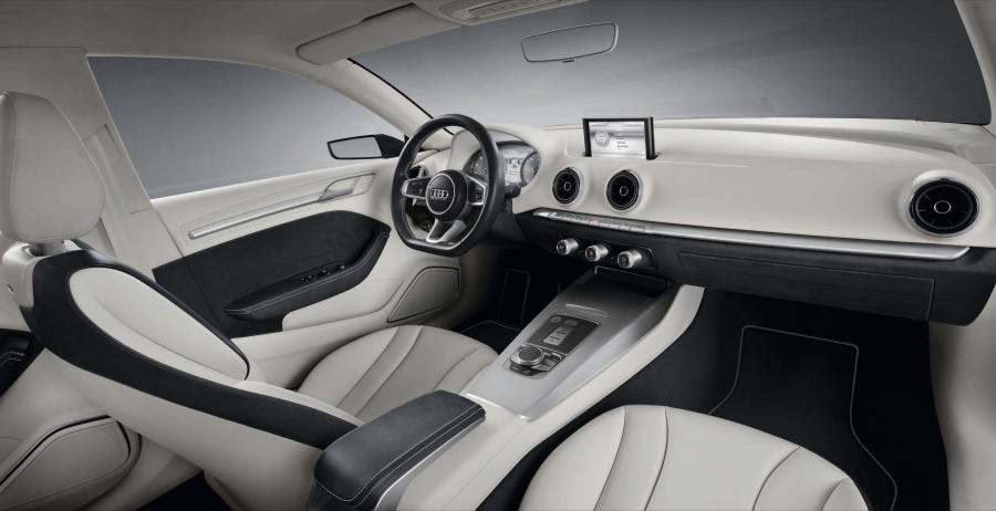 Торпедо Audi A3 Sedan Concept 2011 года  (фото 12 из 26)